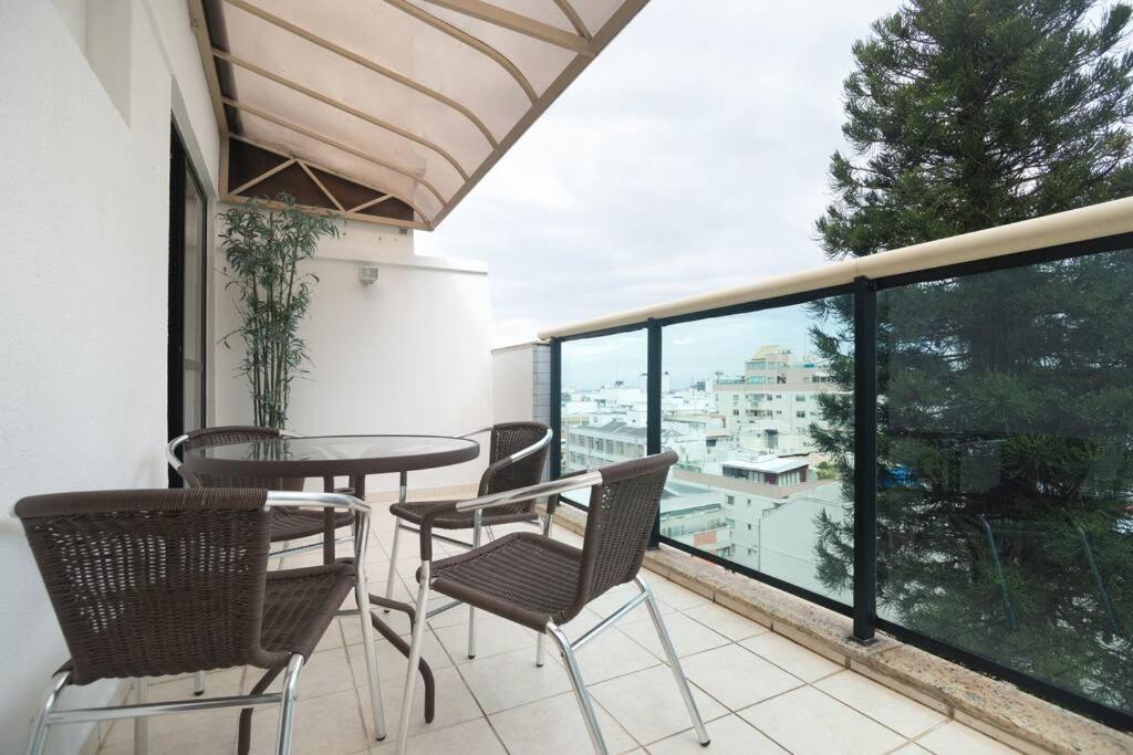 Cobertura Duplex Com Piscina Em Copacabana Apartment Rio de Janeiro