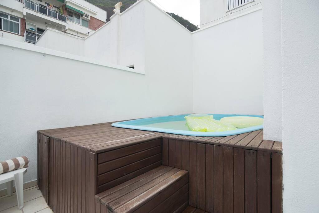 Cobertura Duplex Com Piscina Em Copacabana * Rio de Janeiro
